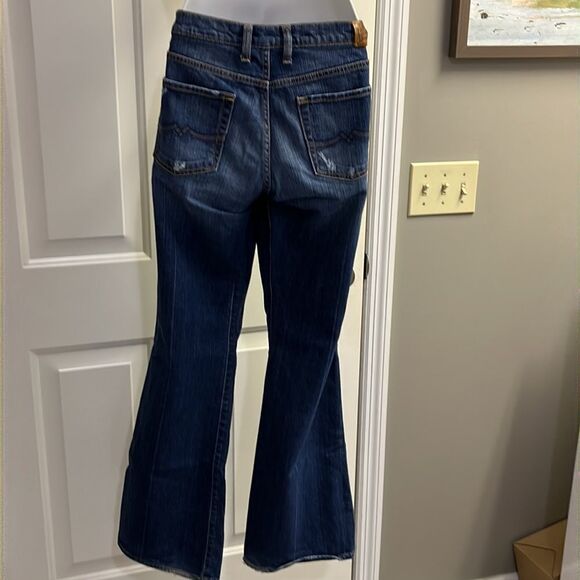 Lucky Brand Dark Wash Cumberland Sweet N Low-R Bootcut Jeans- Size 29/8 - Picture 2 of 13